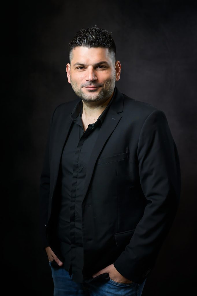 Itzhak Pichadze, CEO, frontline.io